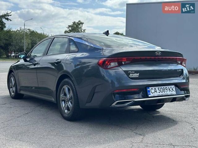 Сірий Кіа K5, об'ємом двигуна 1.6 л та пробігом 76 тис. км за 21300 $, фото 29 на Automoto.ua