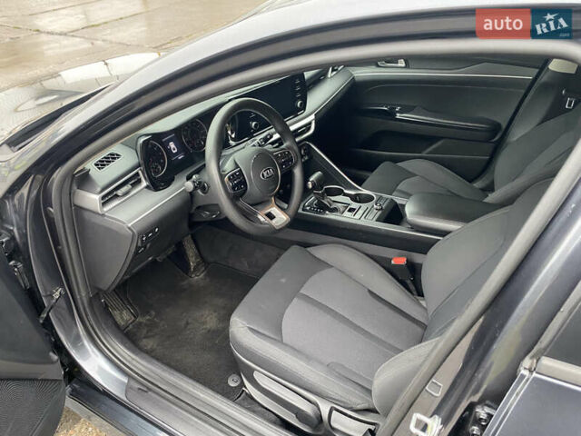 Серый Киа K5, объемом двигателя 1.6 л и пробегом 140 тыс. км за 20500 $, фото 25 на Automoto.ua