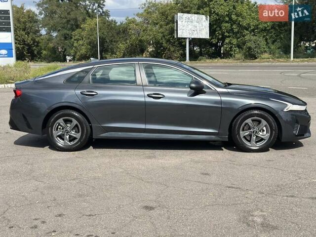 Сірий Кіа K5, об'ємом двигуна 1.6 л та пробігом 76 тис. км за 21300 $, фото 25 на Automoto.ua