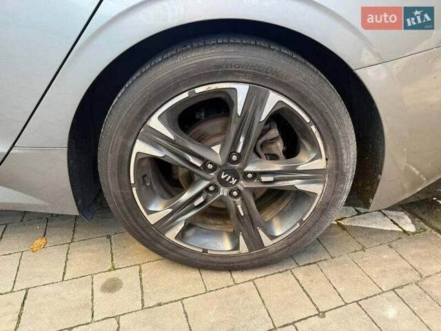 Сірий Кіа K5, об'ємом двигуна 2 л та пробігом 133 тис. км за 24700 $, фото 11 на Automoto.ua