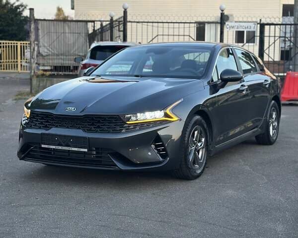 Серый Киа K5, объемом двигателя 1.6 л и пробегом 76 тыс. км за 21500 $, фото 1 на Automoto.ua