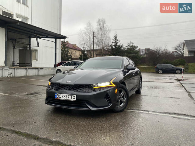 Серый Киа K5, объемом двигателя 1.6 л и пробегом 140 тыс. км за 20500 $, фото 4 на Automoto.ua