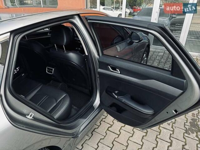 Серый Киа K5, объемом двигателя 2 л и пробегом 152 тыс. км за 21200 $, фото 34 на Automoto.ua