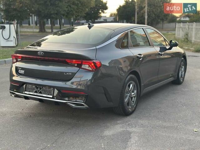 Сірий Кіа K5, об'ємом двигуна 1.6 л та пробігом 76 тис. км за 21300 $, фото 5 на Automoto.ua
