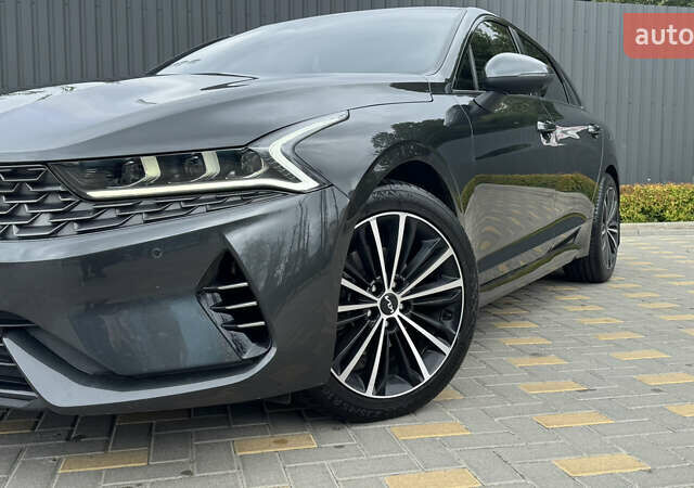 Сірий Кіа K5, об'ємом двигуна 2 л та пробігом 115 тис. км за 29000 $, фото 8 на Automoto.ua