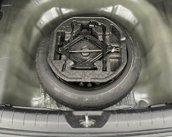 Серый Киа K5, объемом двигателя 1.6 л и пробегом 140 тыс. км за 20500 $, фото 18 на Automoto.ua