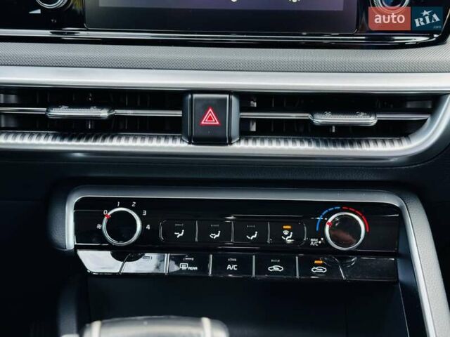 Серый Киа K5, объемом двигателя 2 л и пробегом 152 тыс. км за 21200 $, фото 30 на Automoto.ua