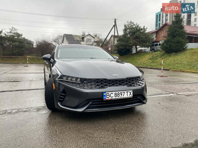 Серый Киа K5, объемом двигателя 1.6 л и пробегом 140 тыс. км за 20500 $, фото 3 на Automoto.ua