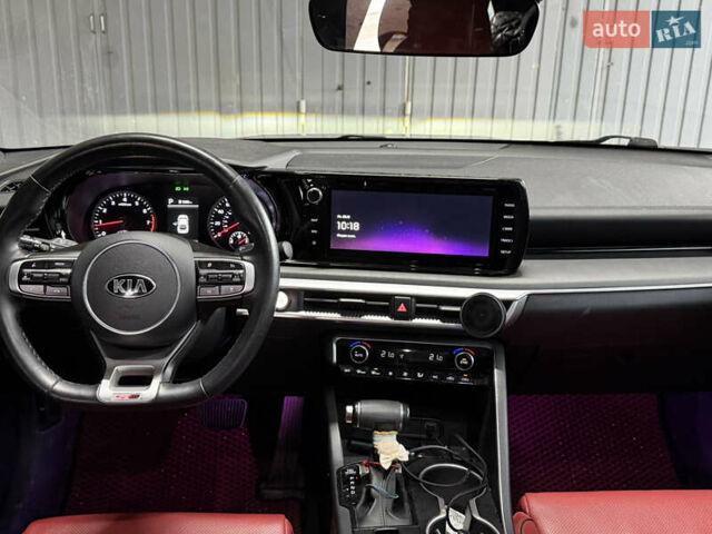 Серый Киа K5, объемом двигателя 1.6 л и пробегом 55 тыс. км за 25000 $, фото 4 на Automoto.ua