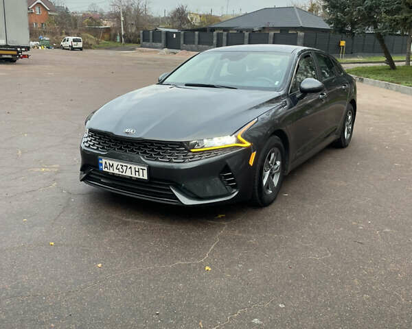 Сірий Кіа K5, об'ємом двигуна 1.6 л та пробігом 17 тис. км за 18800 $, фото 2 на Automoto.ua