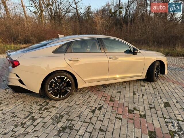 Сірий Кіа K5, об'ємом двигуна 1.6 л та пробігом 59 тис. км за 21800 $, фото 4 на Automoto.ua