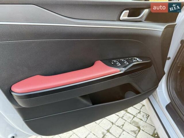 Сірий Кіа K5, об'ємом двигуна 1.6 л та пробігом 59 тис. км за 21800 $, фото 16 на Automoto.ua