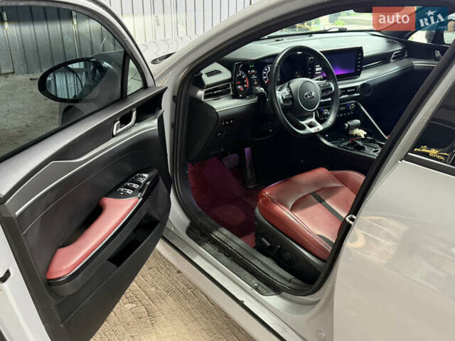 Серый Киа K5, объемом двигателя 1.6 л и пробегом 55 тыс. км за 25000 $, фото 9 на Automoto.ua
