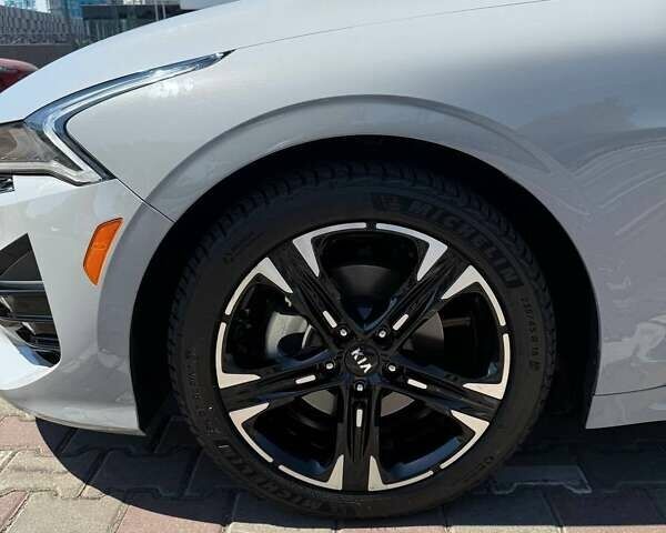 Серый Киа K5, объемом двигателя 1.6 л и пробегом 18 тыс. км за 24500 $, фото 20 на Automoto.ua