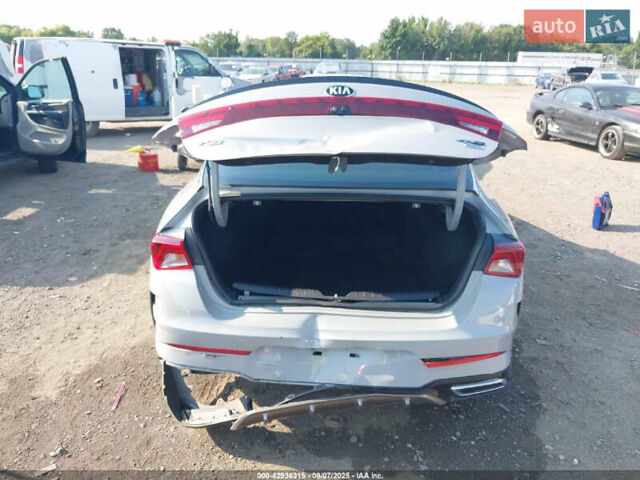 Сірий Кіа K5, об'ємом двигуна 1.6 л та пробігом 89 тис. км за 5600 $, фото 4 на Automoto.ua