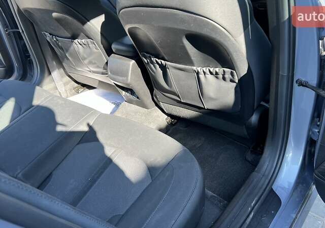 Сірий Кіа K5, об'ємом двигуна 1.6 л та пробігом 62 тис. км за 22600 $, фото 16 на Automoto.ua
