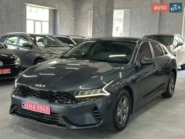 Сірий Кіа K5, об'ємом двигуна 1.6 л та пробігом 68 тис. км за 15999 $, фото 1 на Automoto.ua