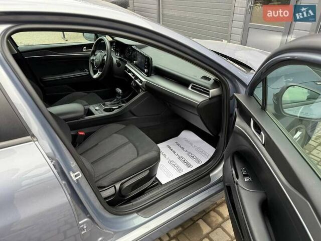 Сірий Кіа K5, об'ємом двигуна 1.6 л та пробігом 58 тис. км за 22600 $, фото 19 на Automoto.ua