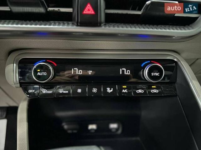 Сірий Кіа K5, об'ємом двигуна 1.6 л та пробігом 68 тис. км за 15999 $, фото 9 на Automoto.ua