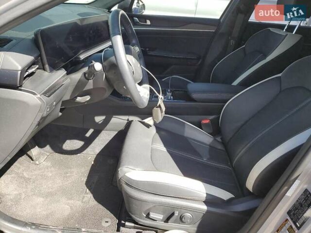 Киа K5 2024 в Львове на Automoto.ua Серый Киа K5, объемом двигателя 2.5 л и пробегом 6 тыс. км за 10000 $, фото 6 на Automoto.ua