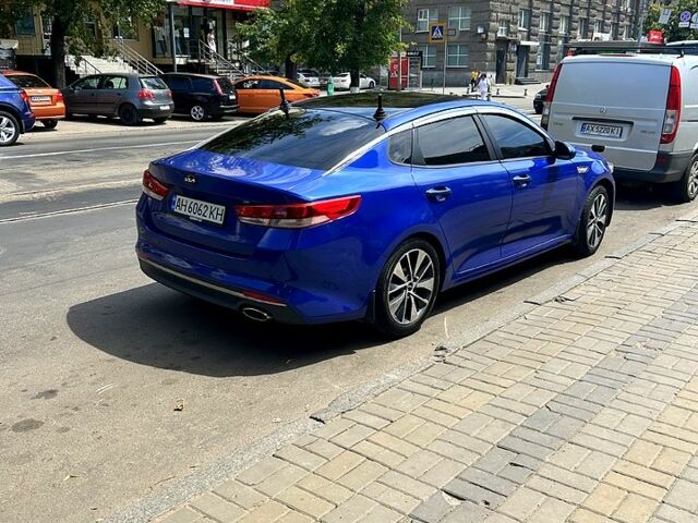 Синій Кіа K5, об'ємом двигуна 2 л та пробігом 288 тис. км за 11000 $, фото 3 на Automoto.ua