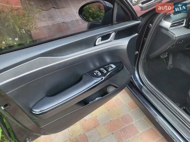 Синий Киа K5, объемом двигателя 2 л и пробегом 116 тыс. км за 24550 $, фото 8 на Automoto.ua