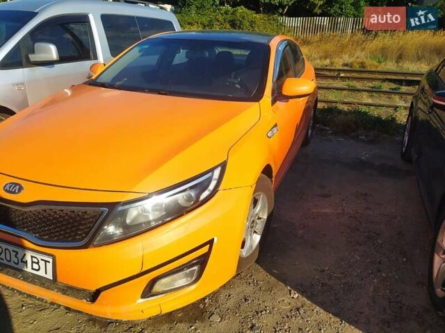 Помаранчевий Кіа K5, об'ємом двигуна 2 л та пробігом 500 тис. км за 5900 $, фото 1 на Automoto.ua