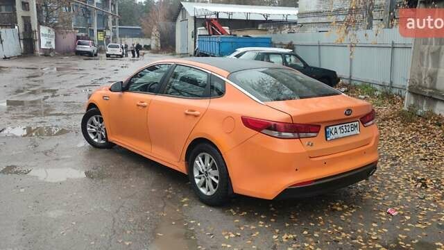 Помаранчевий Кіа K5, об'ємом двигуна 2 л та пробігом 495 тис. км за 9800 $, фото 7 на Automoto.ua