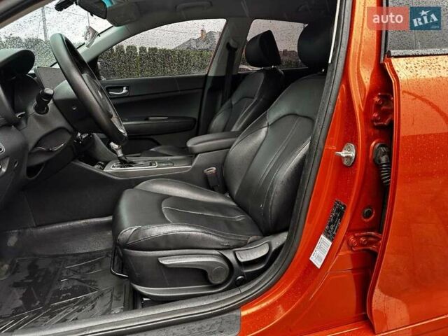 Оранжевый Киа K5, объемом двигателя 2 л и пробегом 323 тыс. км за 9400 $, фото 23 на Automoto.ua