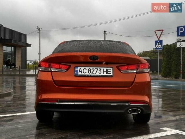 Оранжевый Киа K5, объемом двигателя 2 л и пробегом 323 тыс. км за 9400 $, фото 15 на Automoto.ua