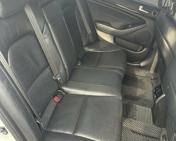 Белый Киа K7, объемом двигателя 3 л и пробегом 235 тыс. км за 11699 $, фото 27 на Automoto.ua