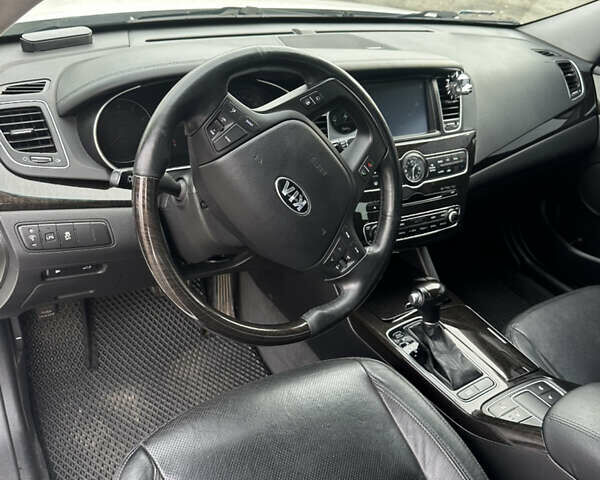 Белый Киа K7, объемом двигателя 3 л и пробегом 235 тыс. км за 11699 $, фото 37 на Automoto.ua