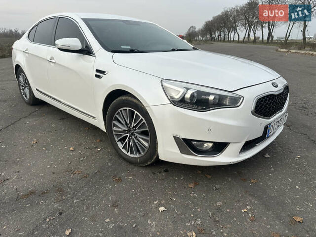 Белый Киа K7, объемом двигателя 3 л и пробегом 235 тыс. км за 11699 $, фото 18 на Automoto.ua