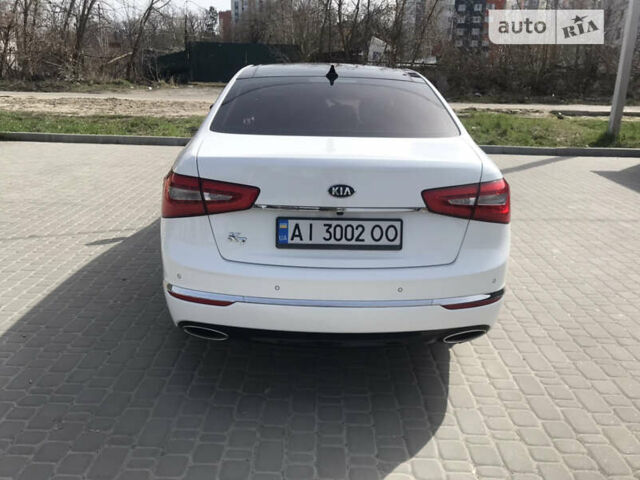 Білий Кіа K7, об'ємом двигуна 3 л та пробігом 117 тис. км за 12500 $, фото 4 на Automoto.ua