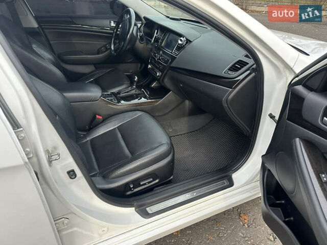 Белый Киа K7, объемом двигателя 3 л и пробегом 235 тыс. км за 11699 $, фото 19 на Automoto.ua