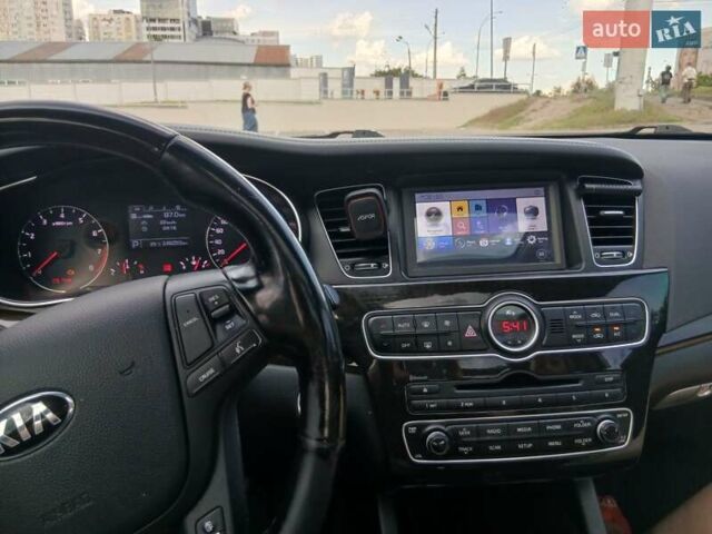 Белый Киа K7, объемом двигателя 3 л и пробегом 246 тыс. км за 11800 $, фото 24 на Automoto.ua