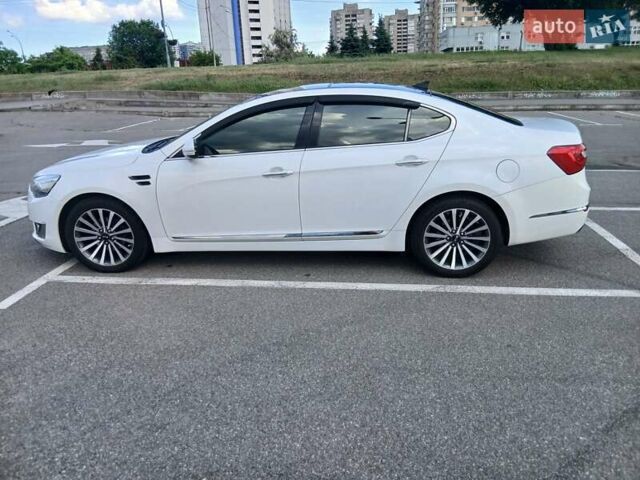 Белый Киа K7, объемом двигателя 3 л и пробегом 246 тыс. км за 11800 $, фото 12 на Automoto.ua