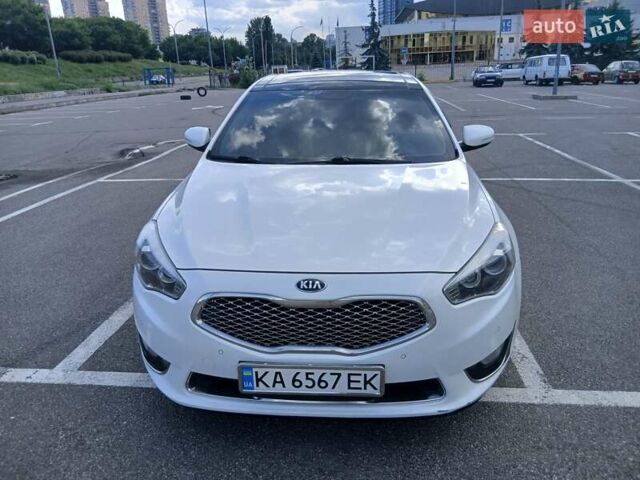 Белый Киа K7, объемом двигателя 3 л и пробегом 246 тыс. км за 11800 $, фото 9 на Automoto.ua