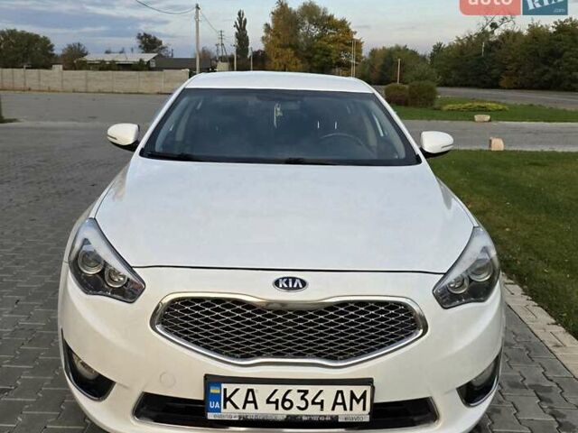 Білий Кіа K7, об'ємом двигуна 3 л та пробігом 187 тис. км за 10100 $, фото 27 на Automoto.ua