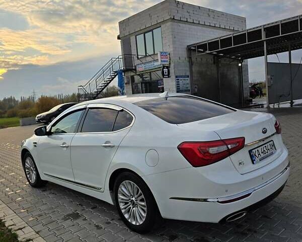 Білий Кіа K7, об'ємом двигуна 3 л та пробігом 187 тис. км за 10100 $, фото 6 на Automoto.ua