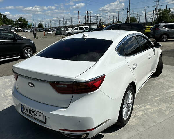 Белый Киа K7, объемом двигателя 3 л и пробегом 310 тыс. км за 13699 $, фото 6 на Automoto.ua
