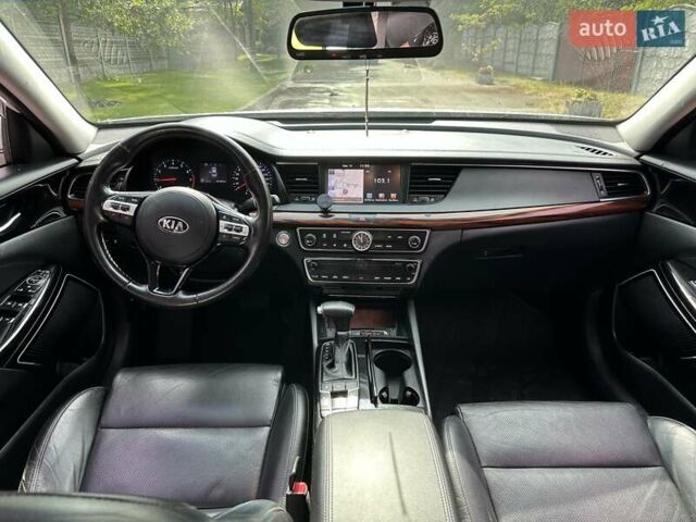 Белый Киа K7, объемом двигателя 3 л и пробегом 310 тыс. км за 13699 $, фото 8 на Automoto.ua