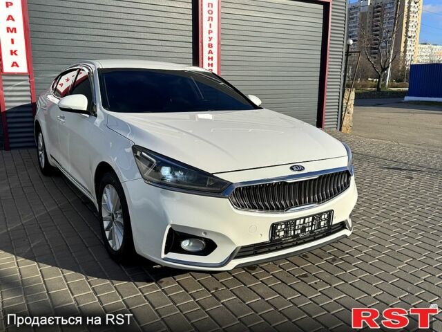 Білий Кіа K7, об'ємом двигуна 3 л та пробігом 220 тис. км за 17800 $, фото 12 на Automoto.ua