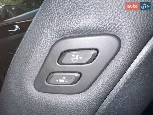 Білий Кіа K7, об'ємом двигуна 2.2 л та пробігом 188 тис. км за 21000 $, фото 11 на Automoto.ua