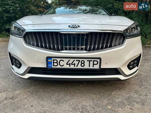Білий Кіа K7, об'ємом двигуна 2.2 л та пробігом 188 тис. км за 21000 $, фото 1 на Automoto.ua