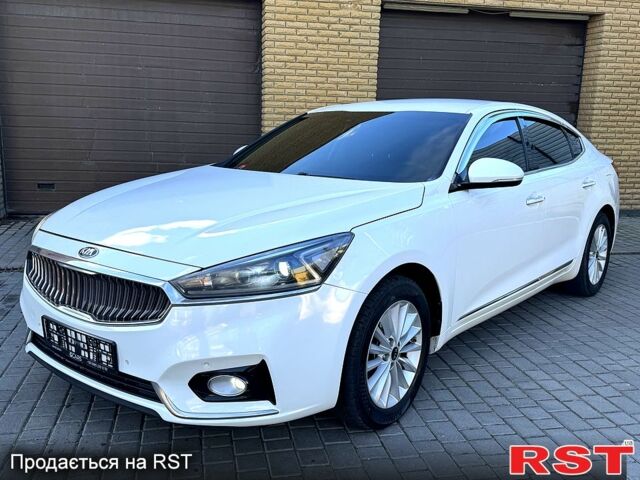 Білий Кіа K7, об'ємом двигуна 3 л та пробігом 220 тис. км за 17800 $, фото 11 на Automoto.ua