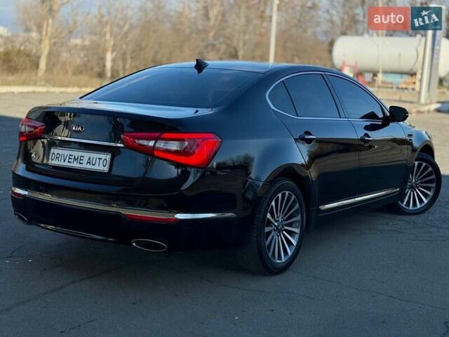 Чорний Кіа K7, об'ємом двигуна 3 л та пробігом 167 тис. км за 9499 $, фото 4 на Automoto.ua