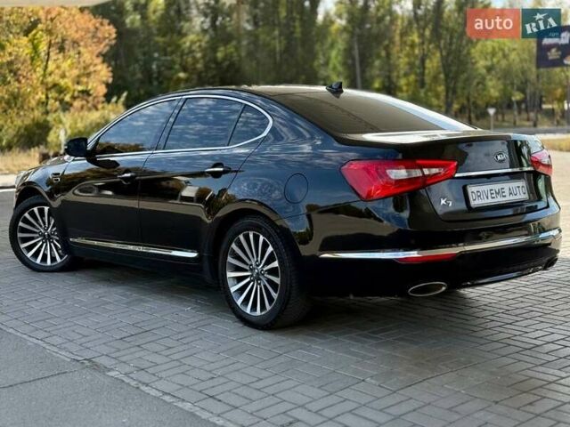 Черный Киа K7, объемом двигателя 3 л и пробегом 167 тыс. км за 9999 $, фото 5 на Automoto.ua
