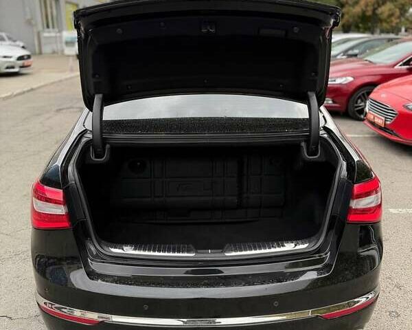 Чорний Кіа K7, об'ємом двигуна 3 л та пробігом 167 тис. км за 9499 $, фото 41 на Automoto.ua