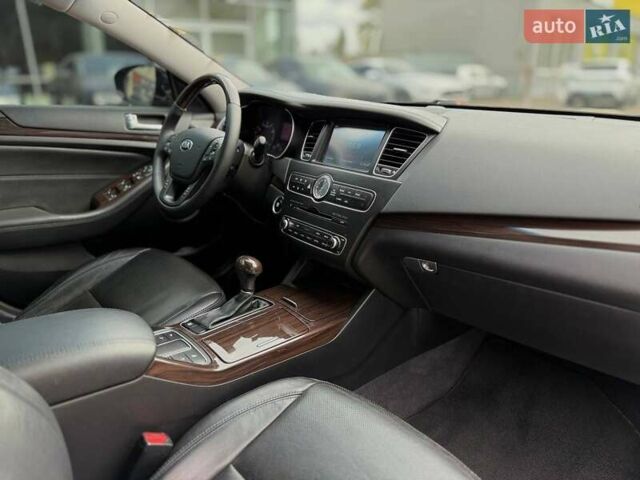 Черный Киа K7, объемом двигателя 3 л и пробегом 167 тыс. км за 9999 $, фото 9 на Automoto.ua